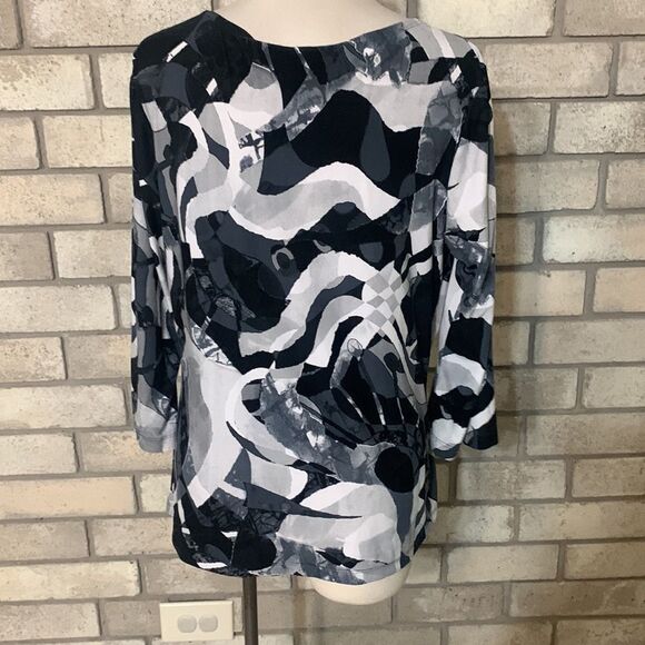 3for$20 blouse large - Picture 2 of 3